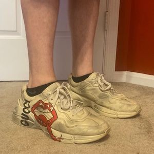 Gucci Men's Rhyton sneaker with mouth print